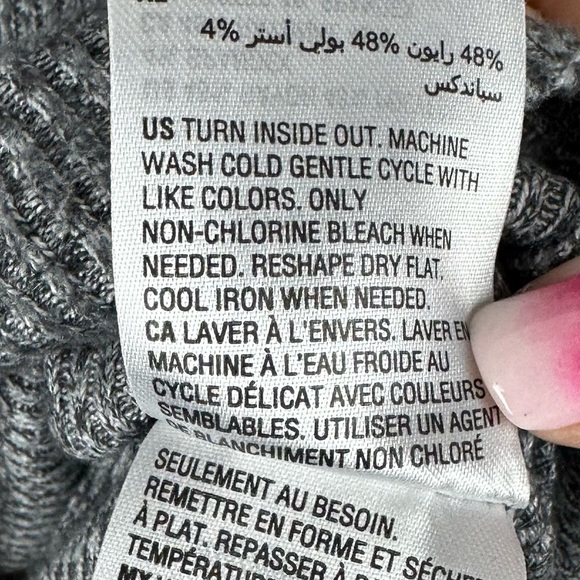 Heather Gray V Neck Puff Flounce Sleeve Top - Picture 12 of 13